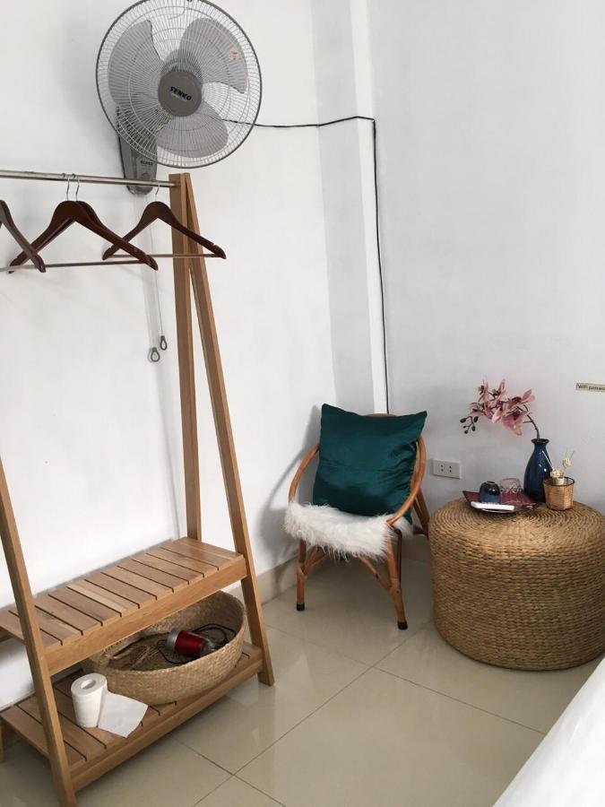 Centre Alley House & Travel Hanoi Exterior photo